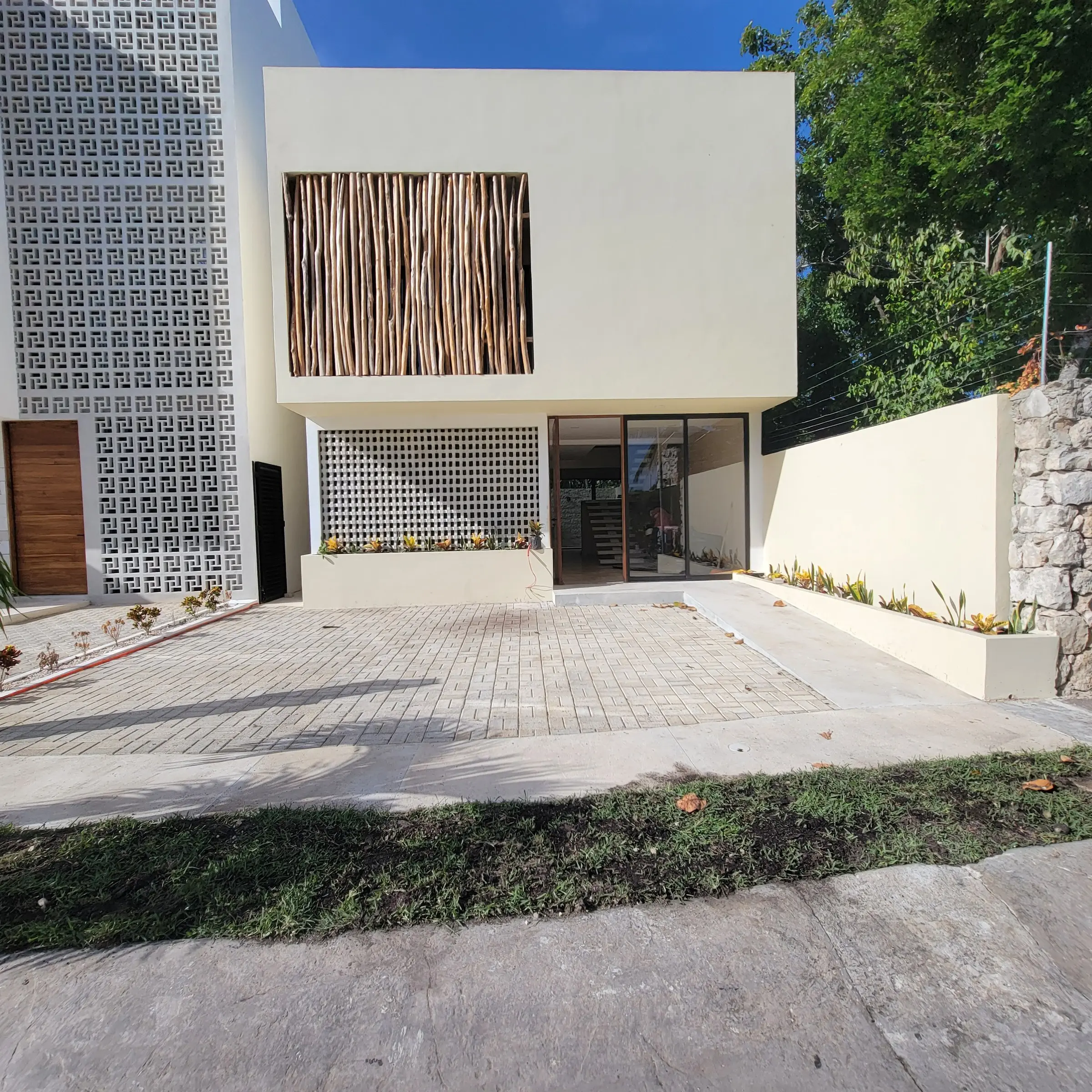 Vista 3 del proyecto Casa Barcelona 71, realizado por MR+ en México